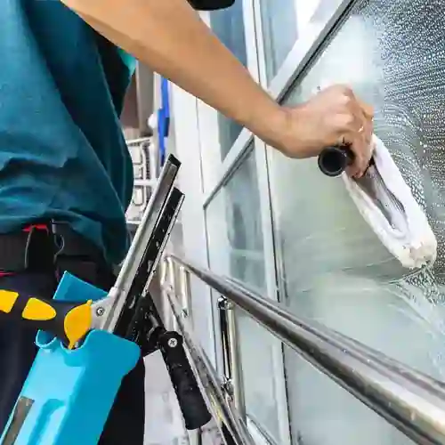 Nettoyage vitres en hauteur Aix-en-Provence